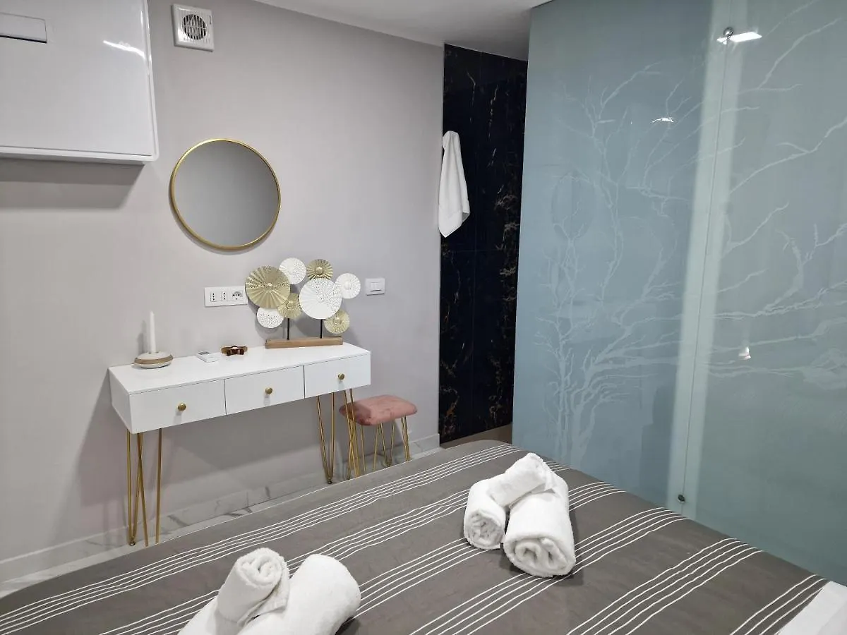Megaride House Apartment Naples
